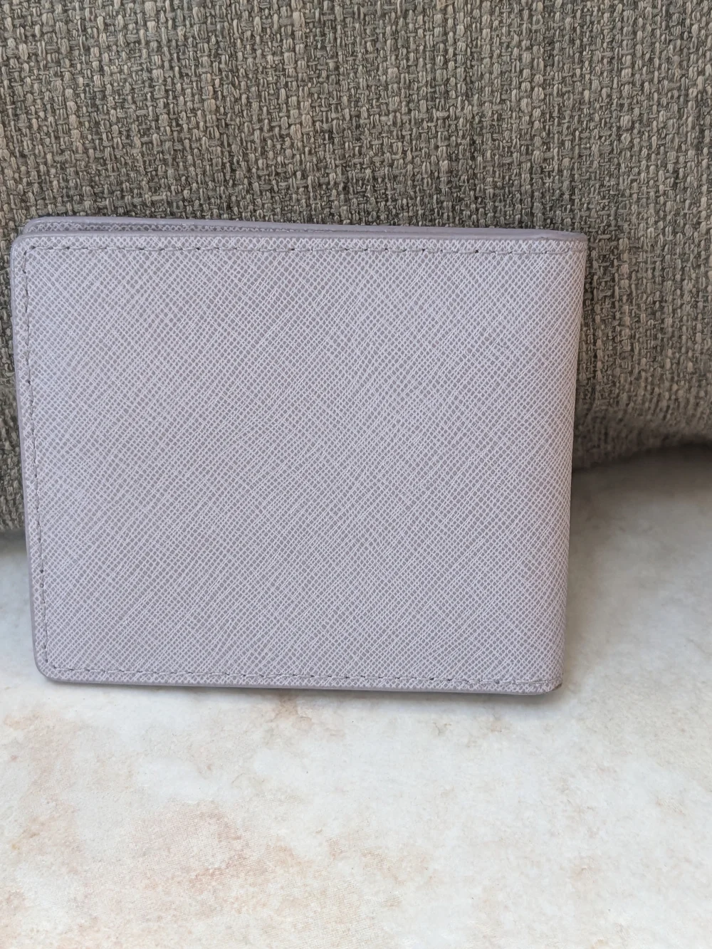 Michael Kors Textured Bi-Fold Wallet EUC